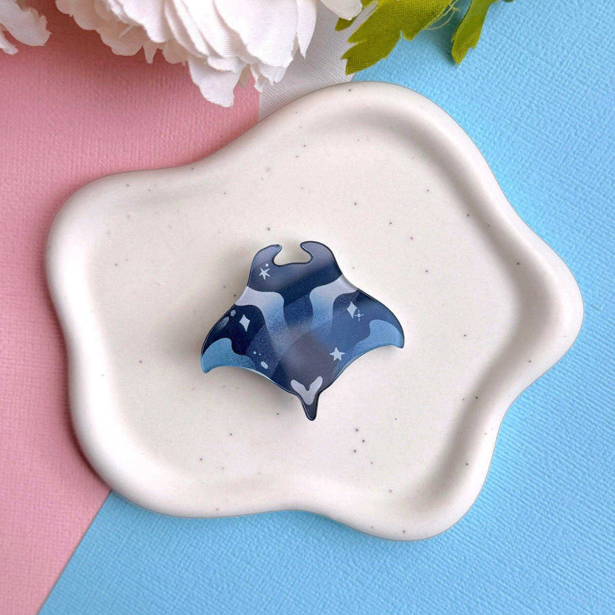 Oceanic Ray Acrylic Hair Clip