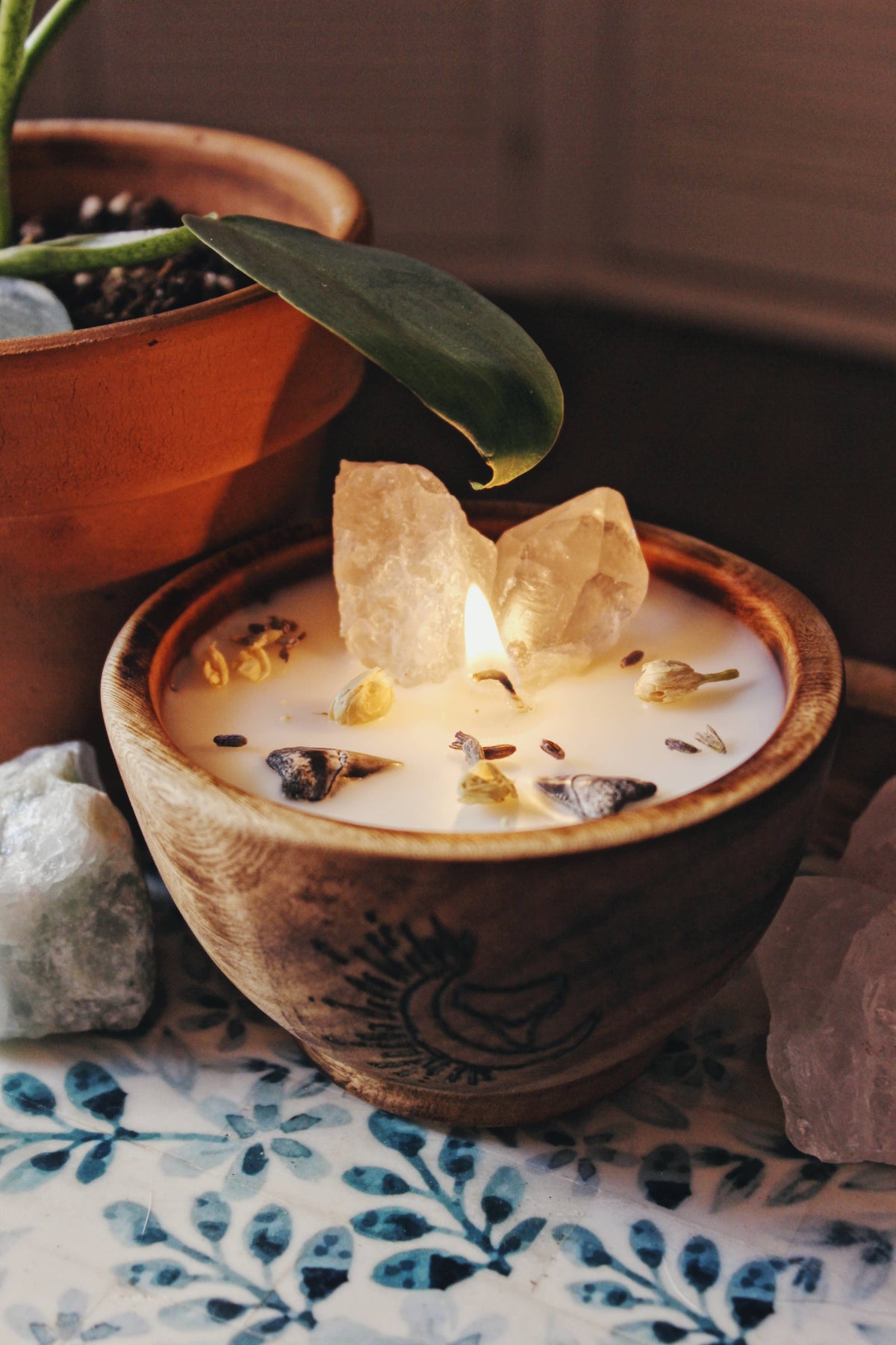Shark tooth candle + jewelry bowl